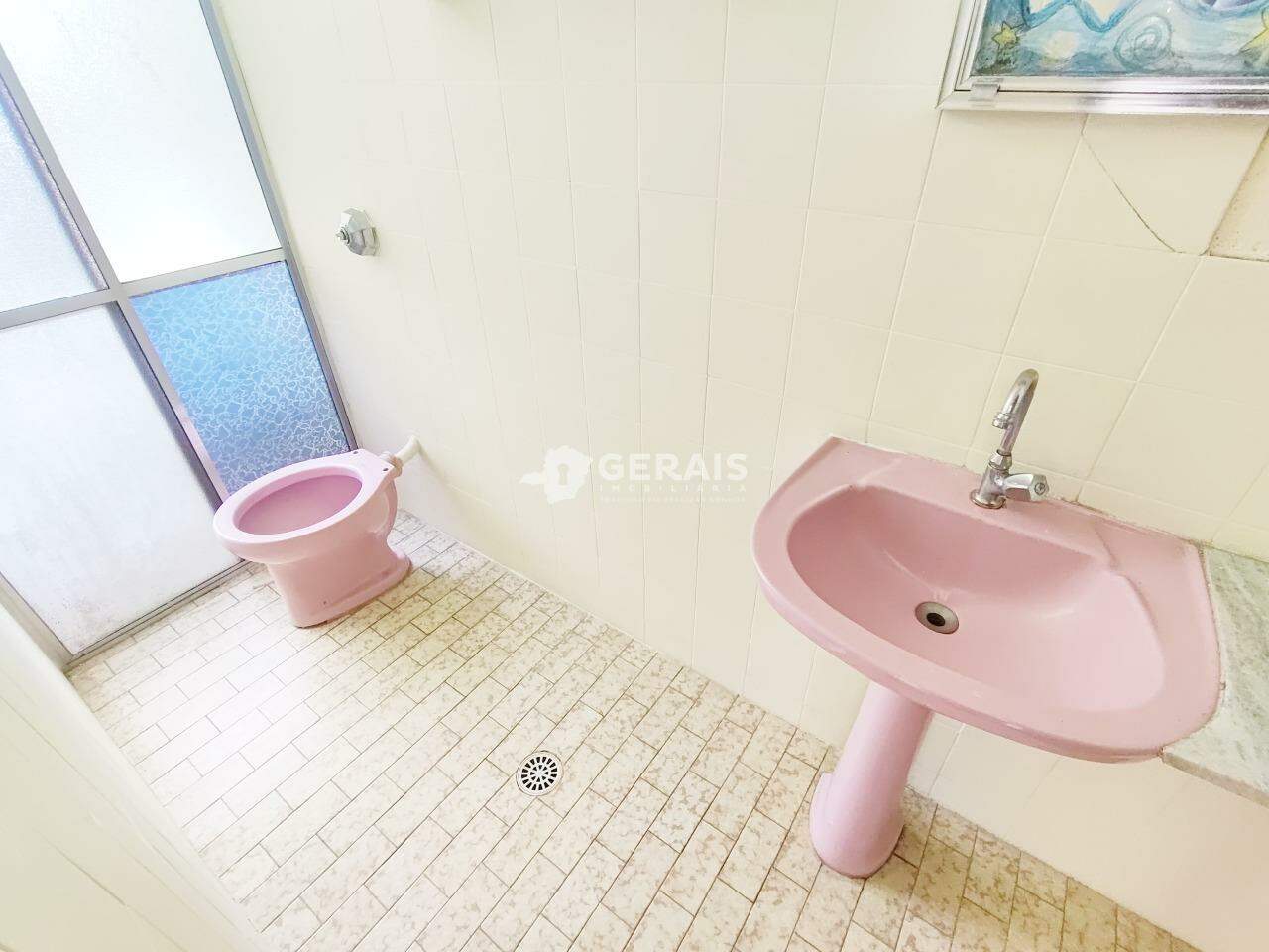 Apartamento para aluguel no SIDIL: 09- BANHO SUÍTE 02