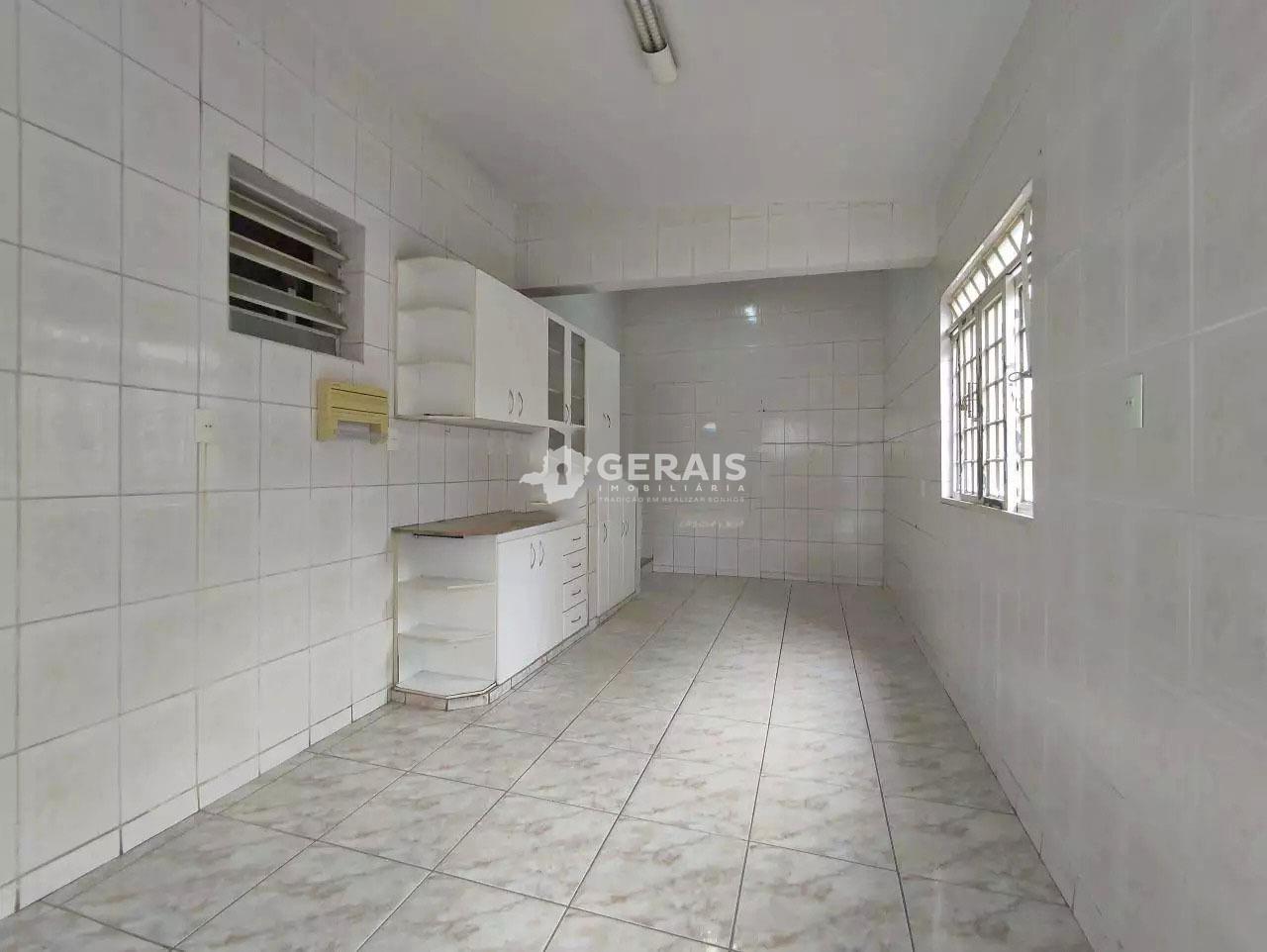 Casa para aluguel no CENTRO: 09- COZINHA