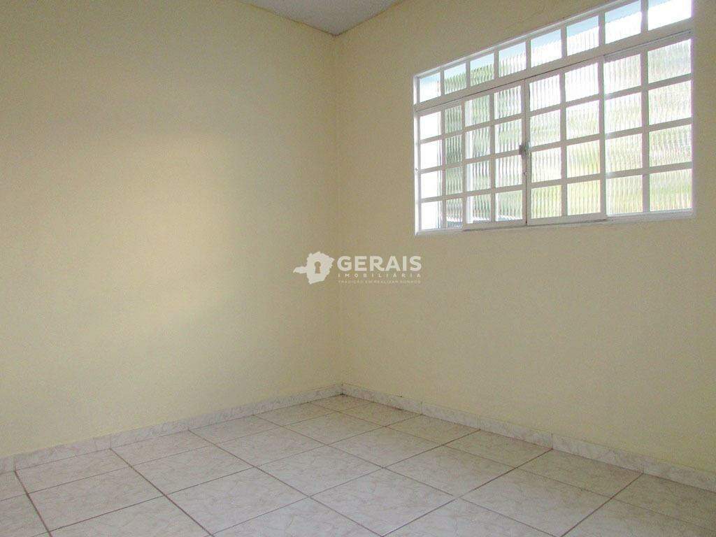 Casa à venda no PORTO VELHO: 05- QUARTO 01