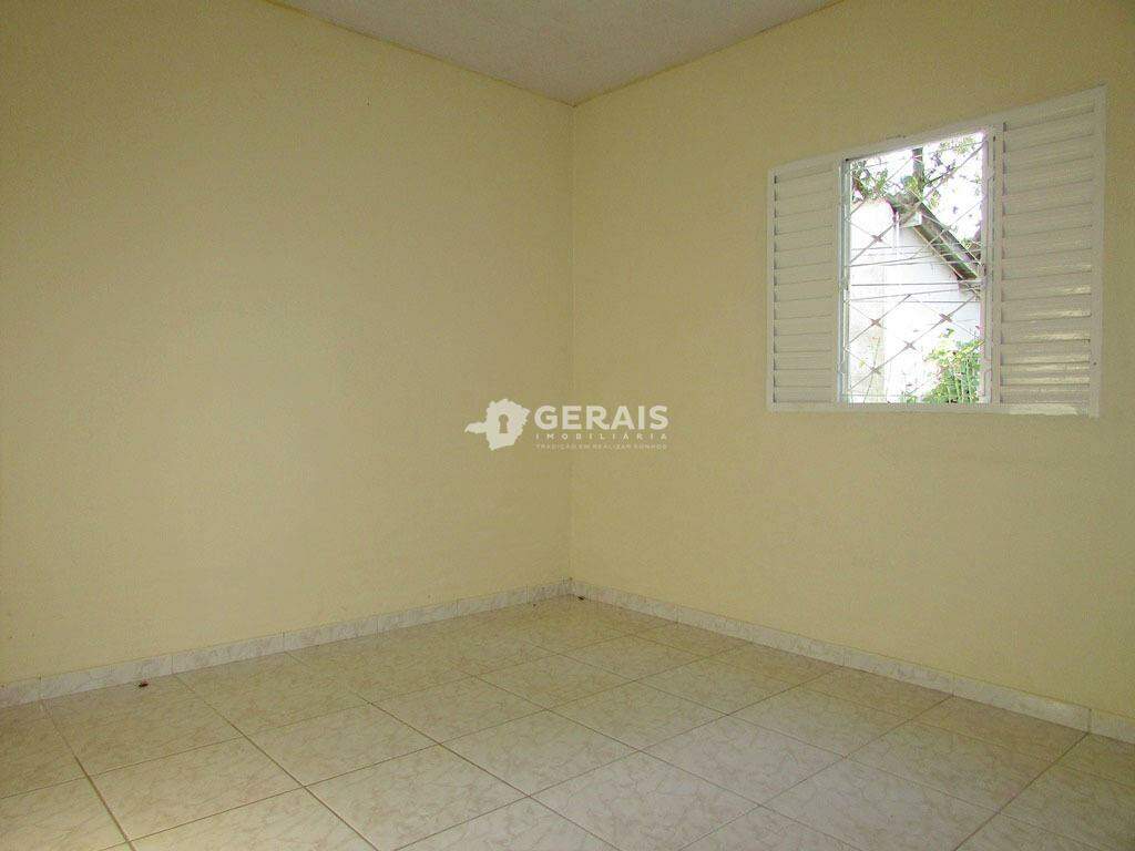 Casa à venda no PORTO VELHO: 06- QUARTO 02