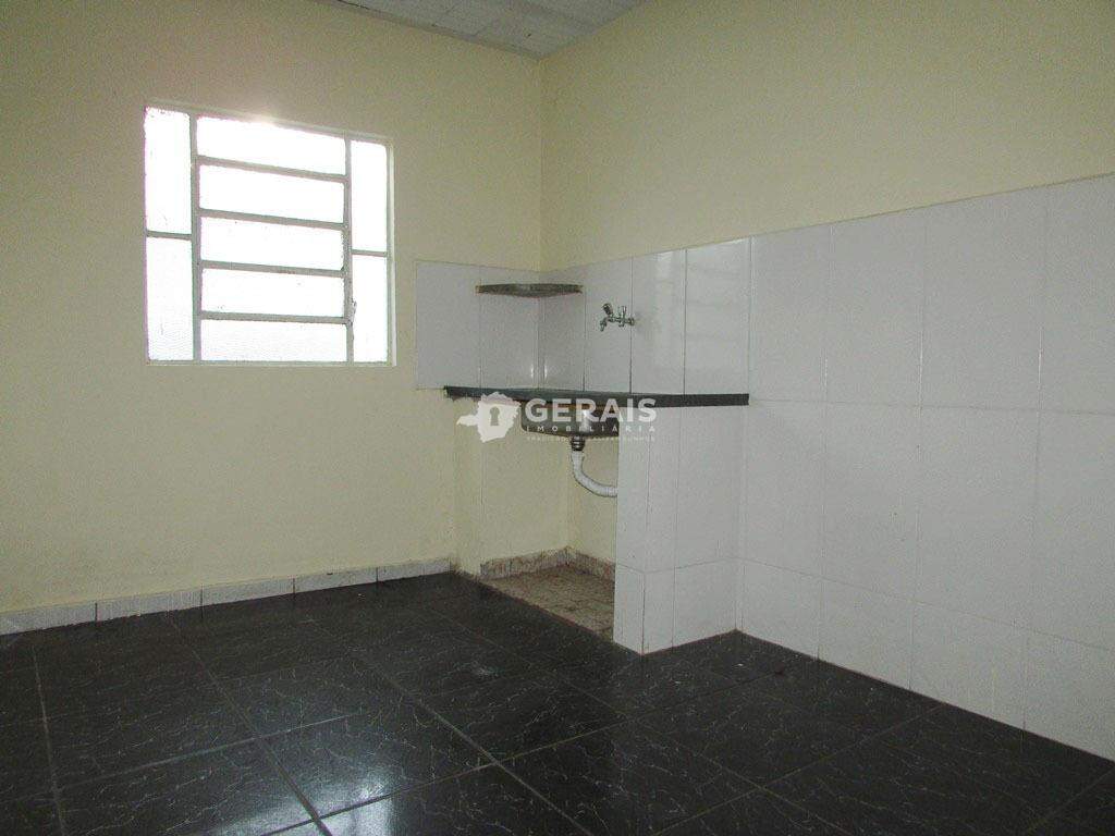 Casa à venda no PORTO VELHO: 09- COZINHA