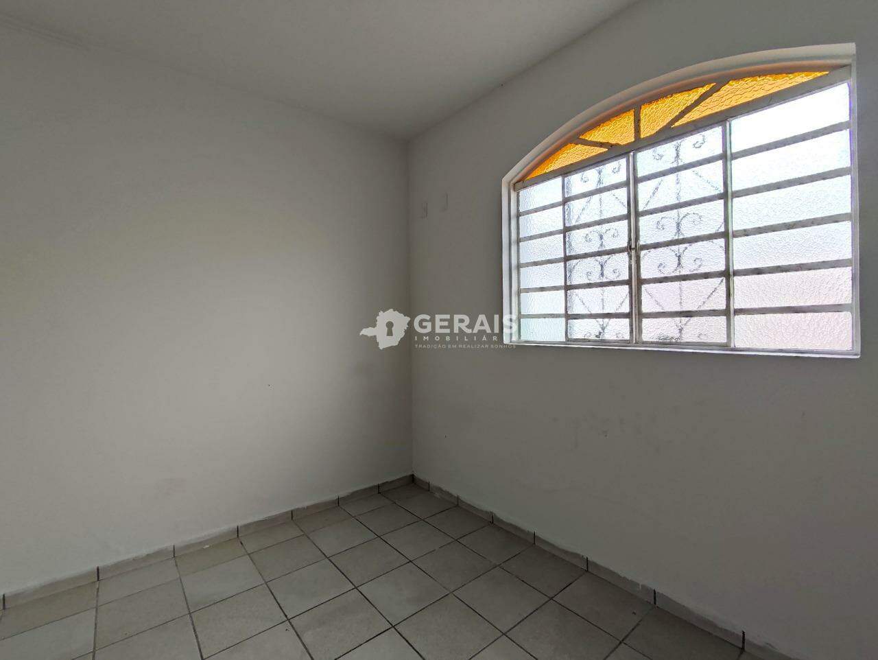 Casa à venda no BOM PASTOR: 07- QUARTO SUÍTE