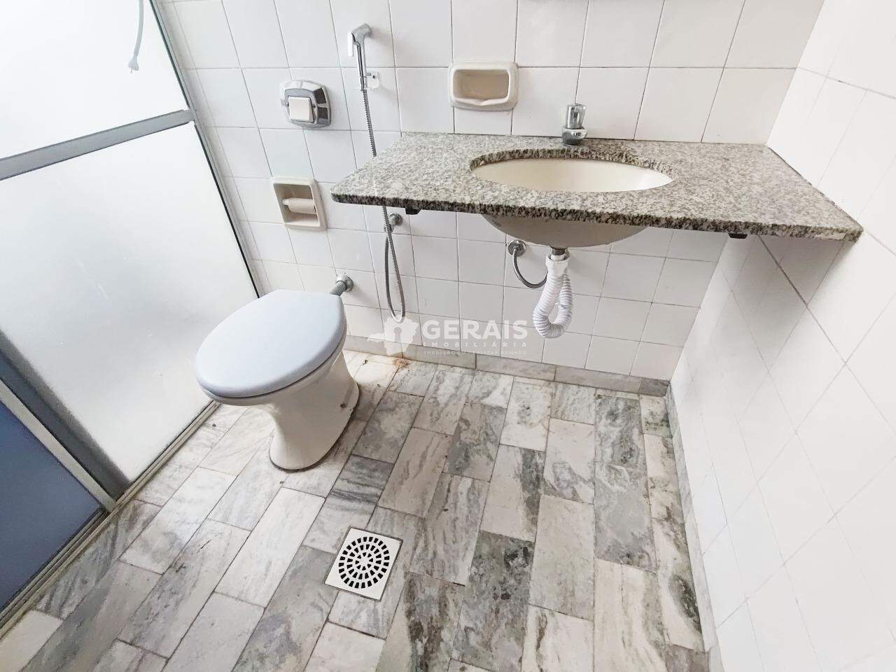 Apartamento para aluguel no CENTRO: 07- BANHO SUÍTE