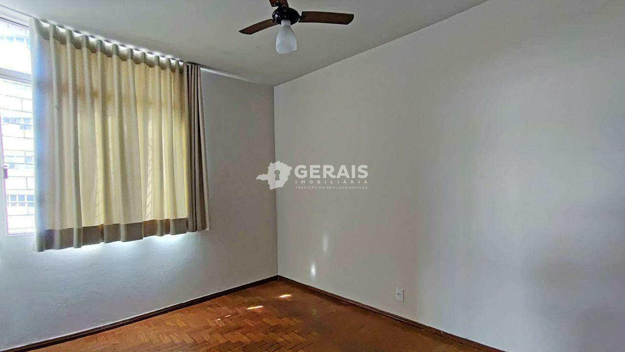 Apartamento para aluguel no CENTRO: 06 - QUARTO 01
