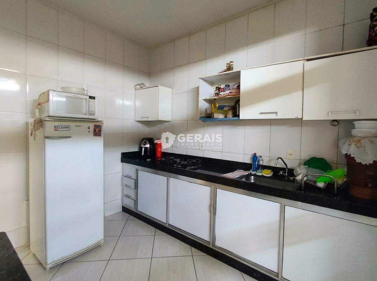 Casa à venda no PADRE EUSTAQUIO: 05 - COZINHA
