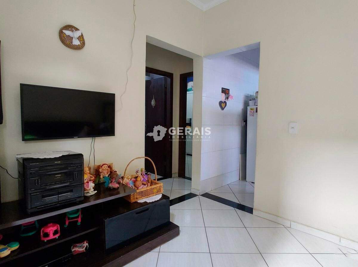 Casa à venda no PADRE EUSTAQUIO: 03 - SALA
