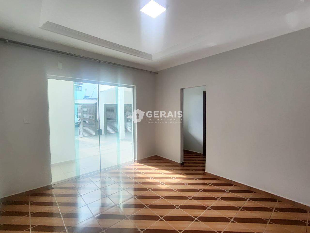 Casa para aluguel no ESPLANADA: 03 - SALA