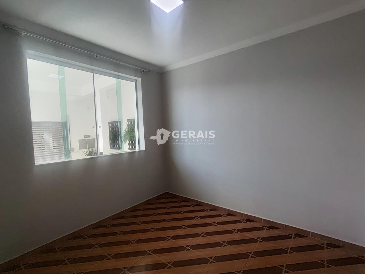 Casa para aluguel no ESPLANADA: 05 - QUARTO 01