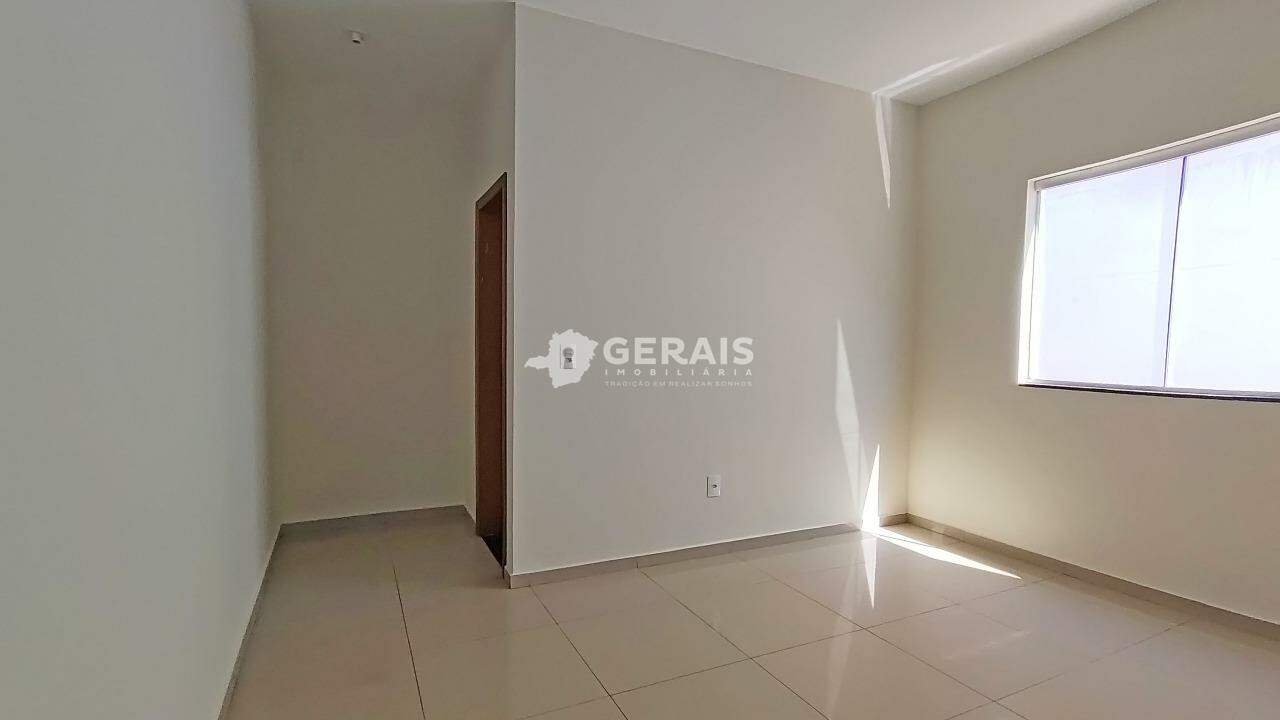Casa para aluguel no INTERLAGOS: 07- QUARTO SUÍTE