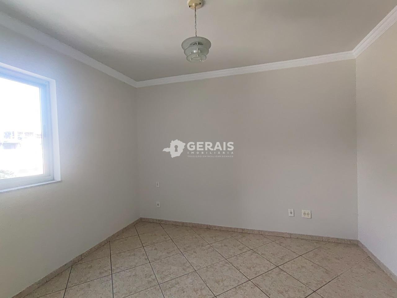 Apartamento para aluguel no PARQUE JARDIM CAPITÃO SILVA: 06- QUARTO SUÍTE 01