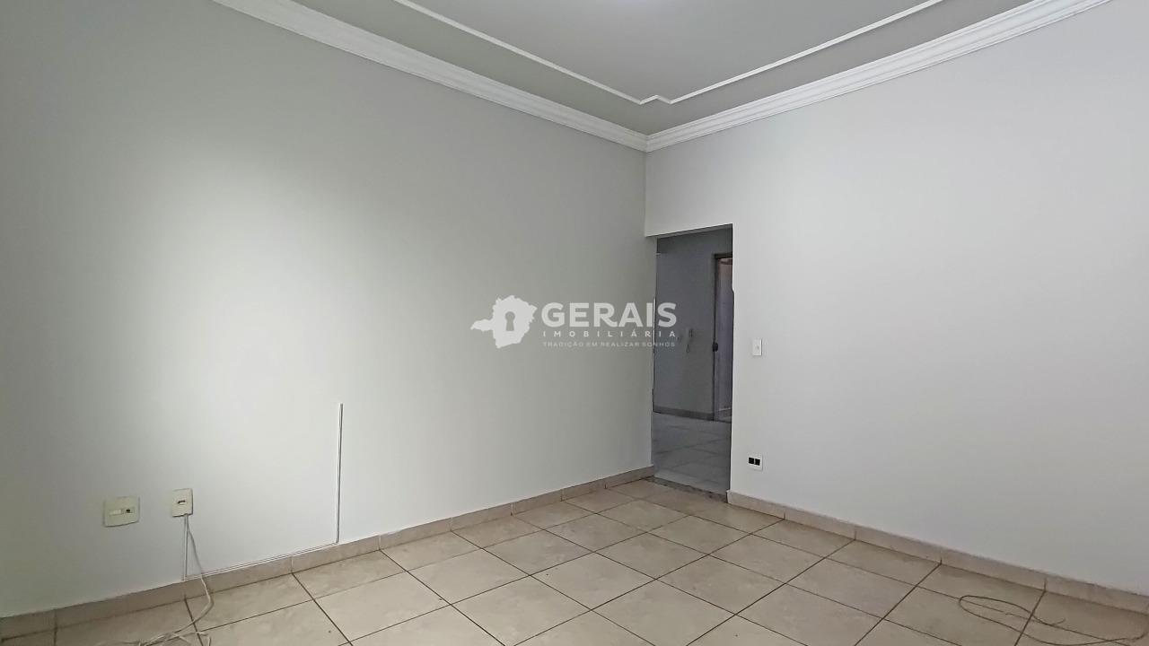 Apartamento para aluguel no CENTRO: 03- SALA