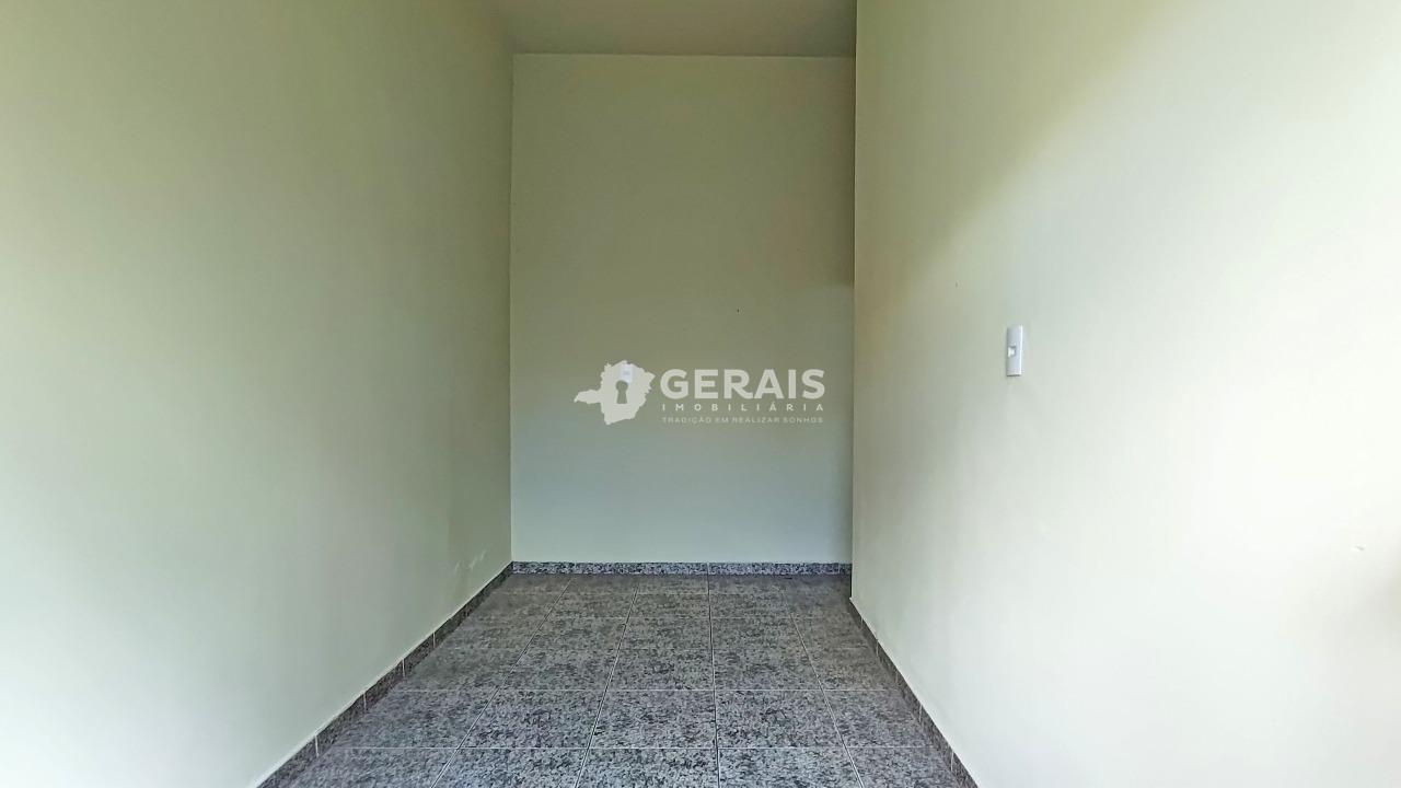 Casa para aluguel no BELVEDERE: 04- SALA