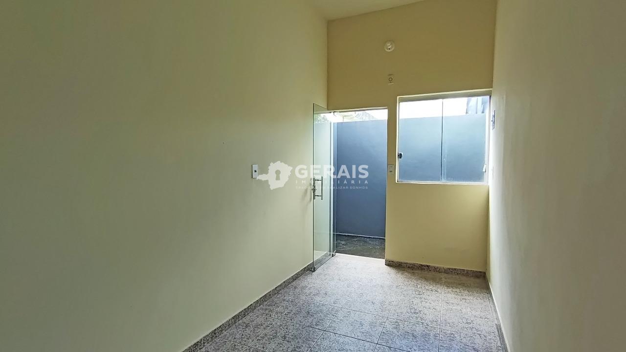 Casa para aluguel no BELVEDERE: 03- SALA