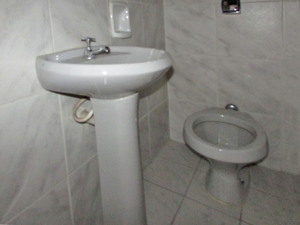 Loja para aluguel no CENTRO: 08 - BANHEIRO