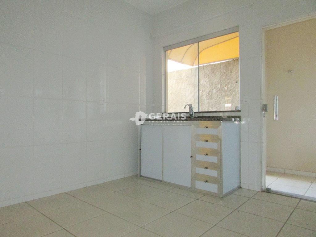 Sobrado à venda no PADRE EUSTAQUIO: 08- COZINHA