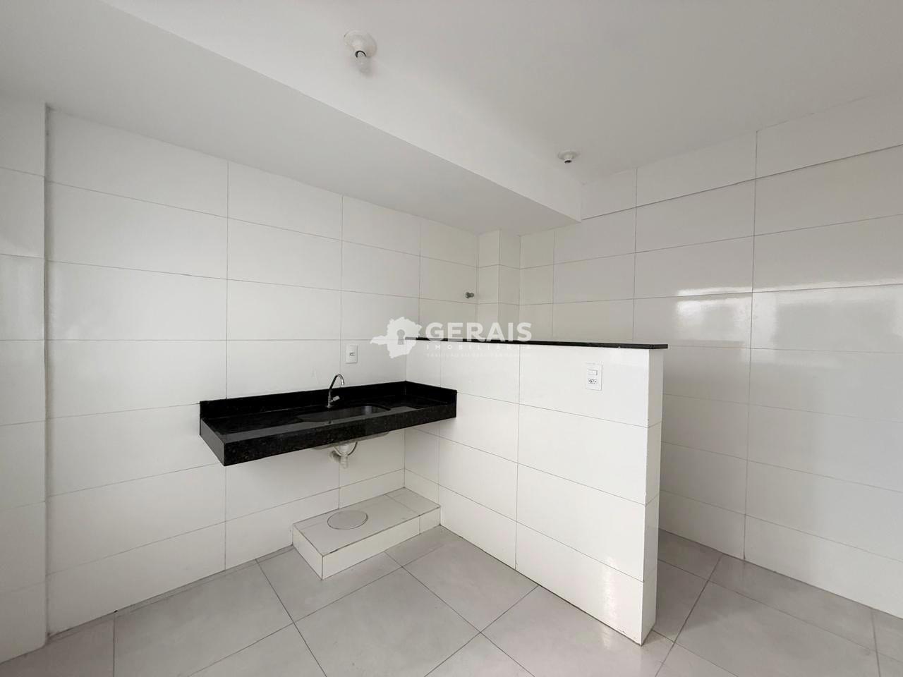 Apartamento à venda no ESPLANADA: 03- COZINHA