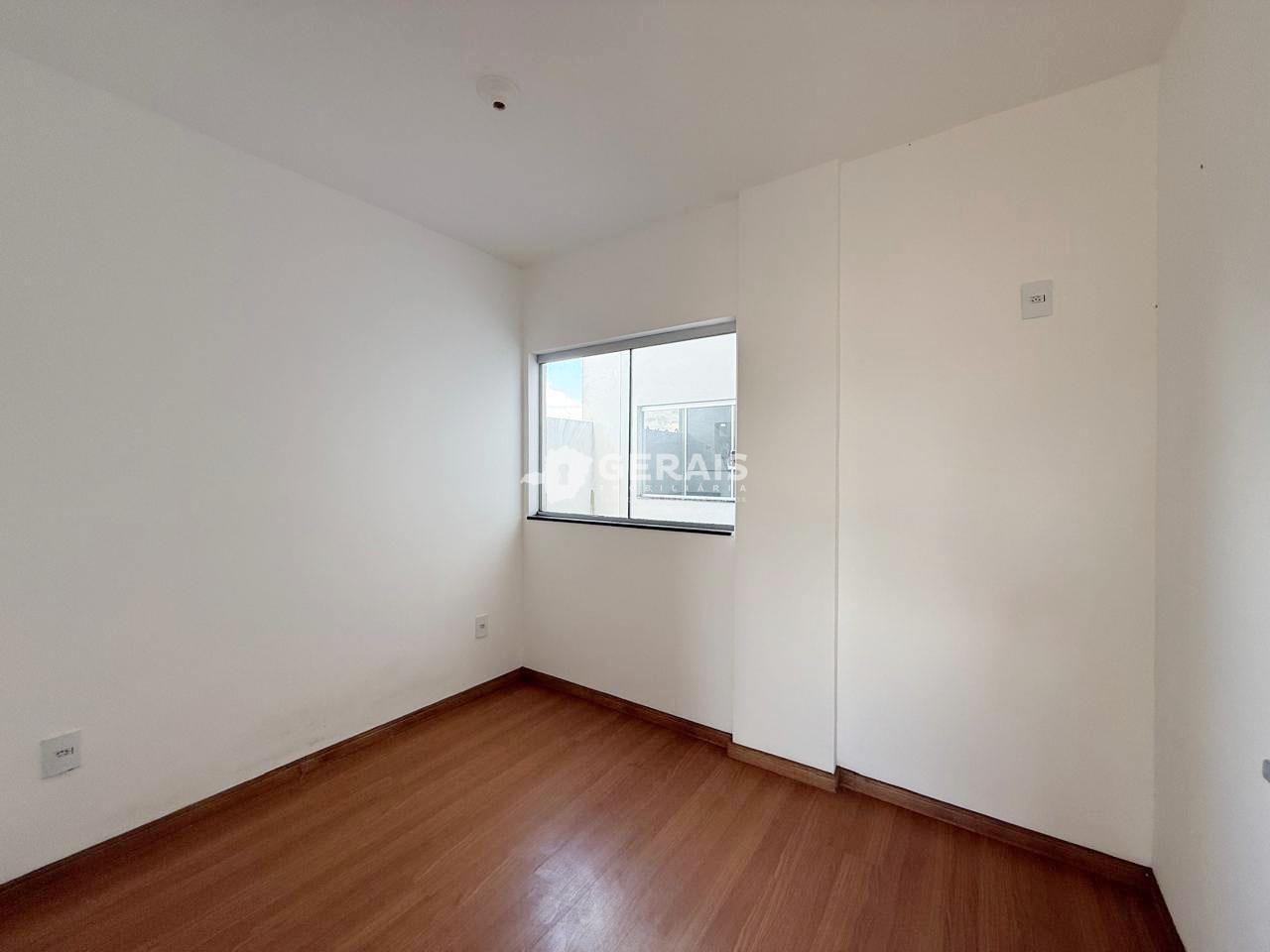 Apartamento à venda no ESPLANADA: 06- QUARTO 02