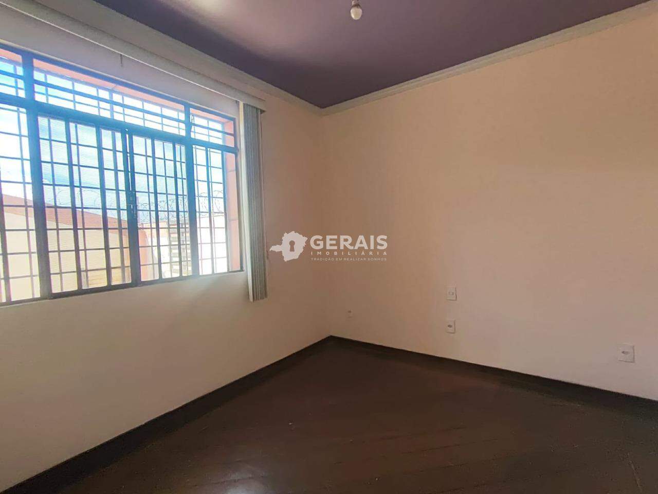 Casa para aluguel no PORTO VELHO: 05 - QUARTO 01