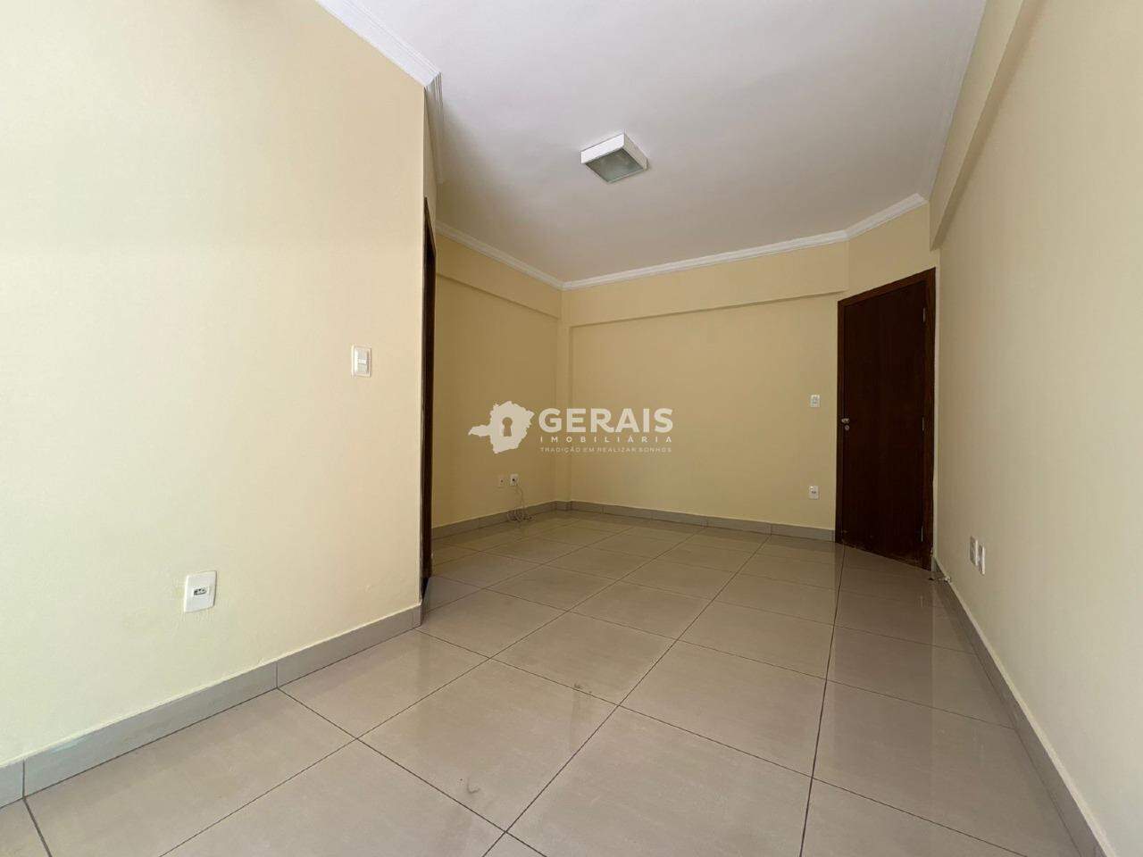 Apartamento para aluguel no CENTRO: 05 - QUARTO 01 SUÍTE