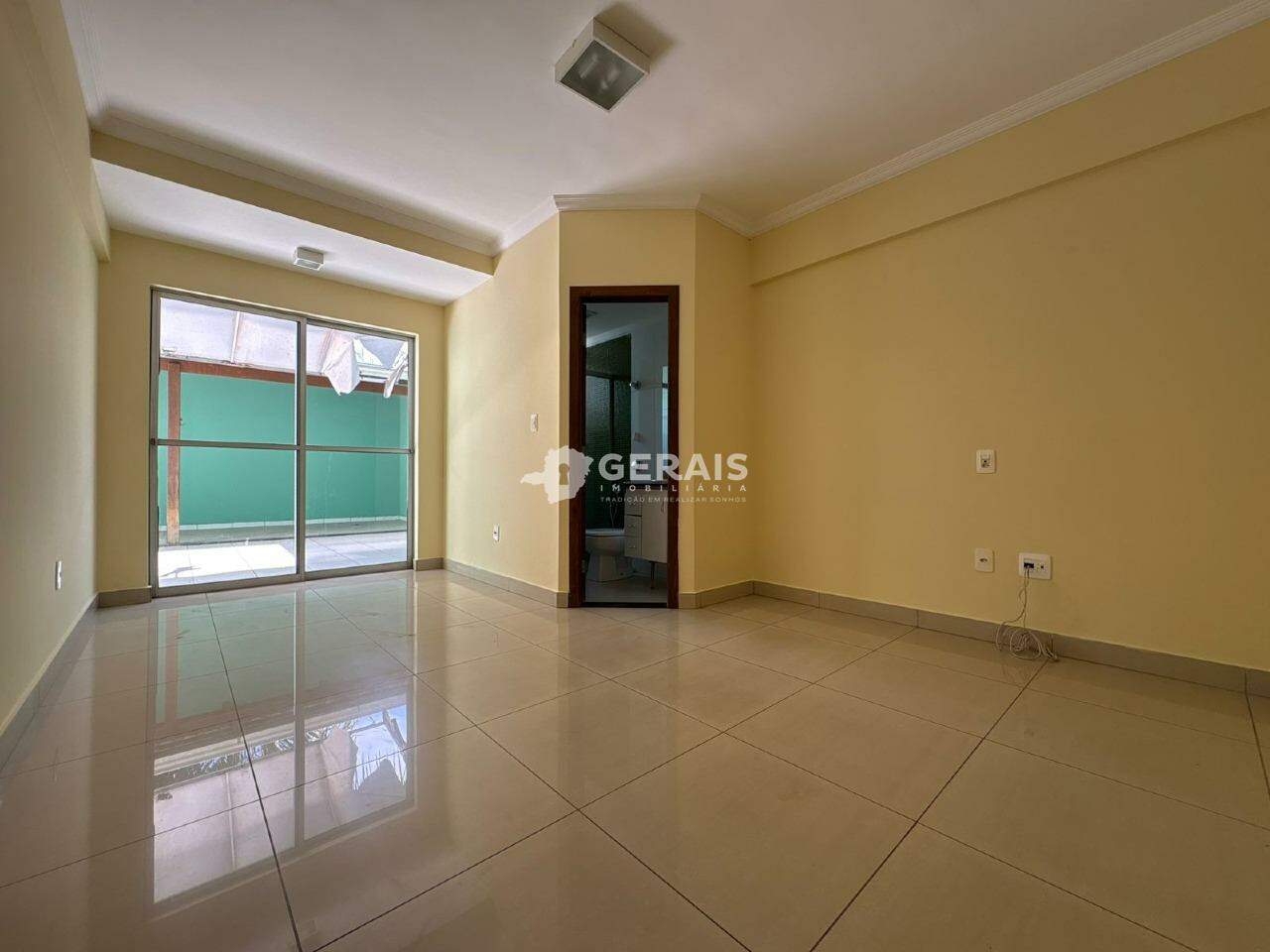 Apartamento para aluguel no CENTRO: 04 - QUARTO 01 SUÍTE