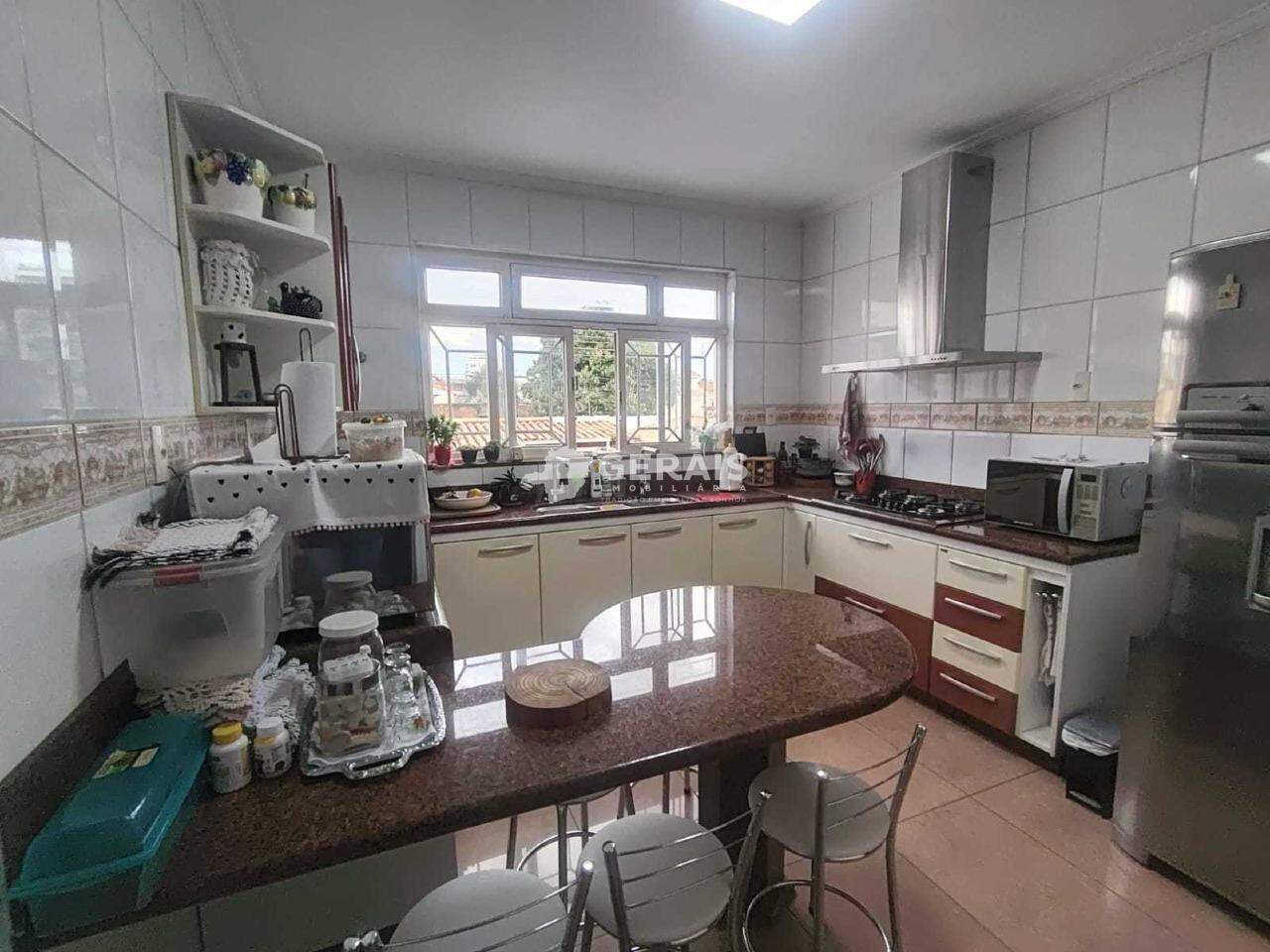 Casa à venda no Nossa Senhora das Graças: 05- COZINHA