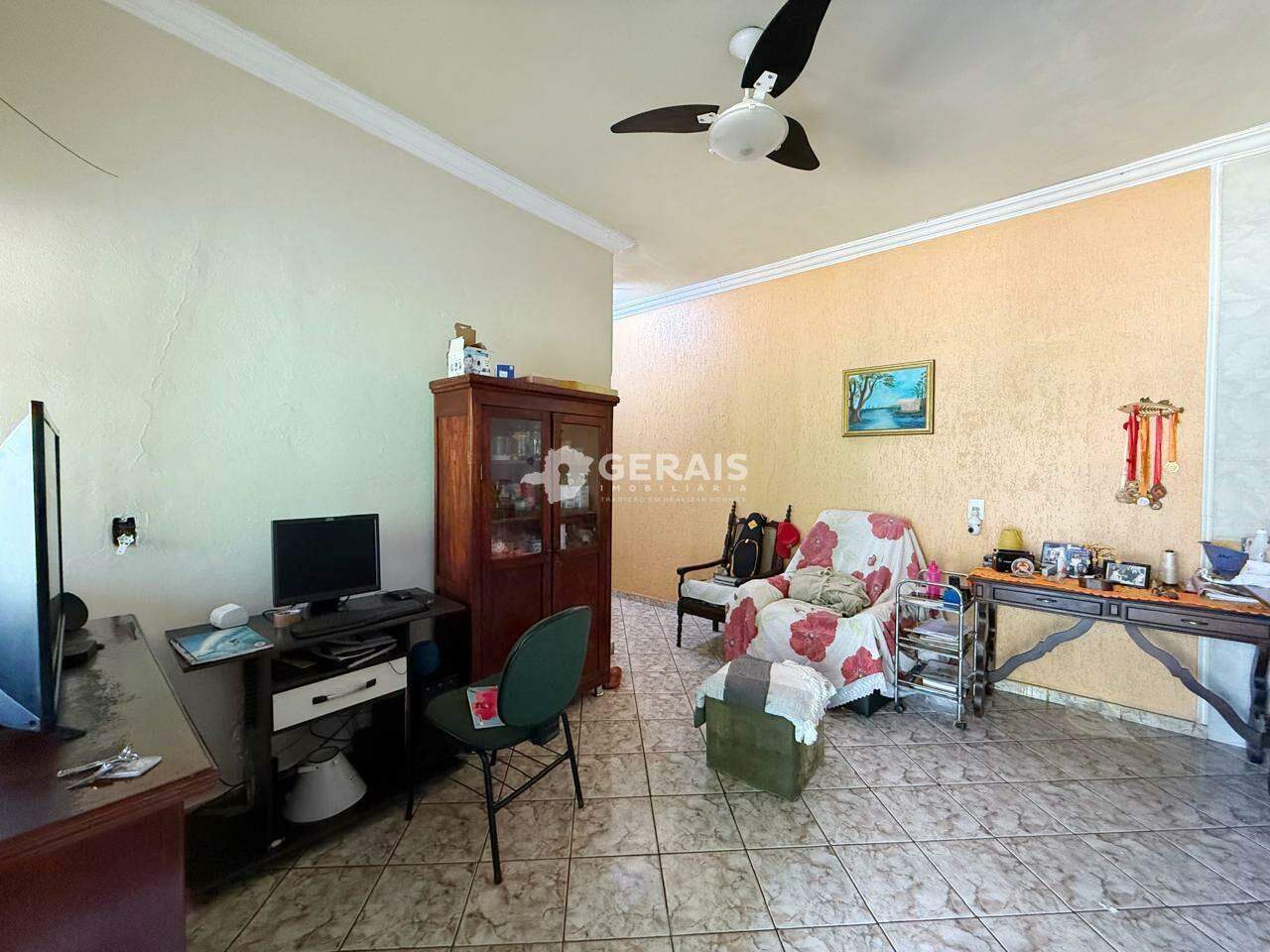 Casa à venda no VILA ROMANA: 02- SALA