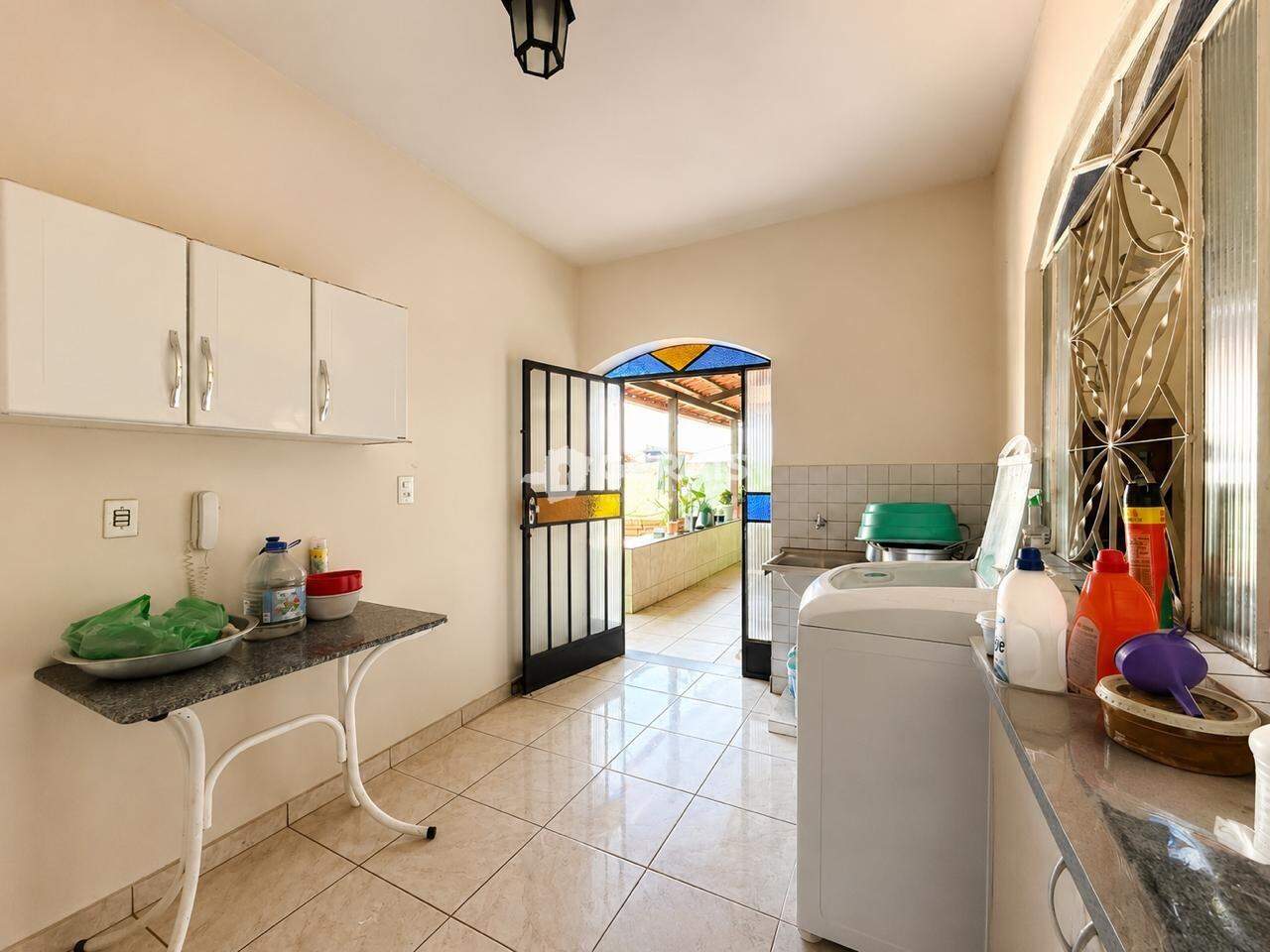 Casa à venda no VILA ROMANA: 07- ÁREA DE SERVIÇO