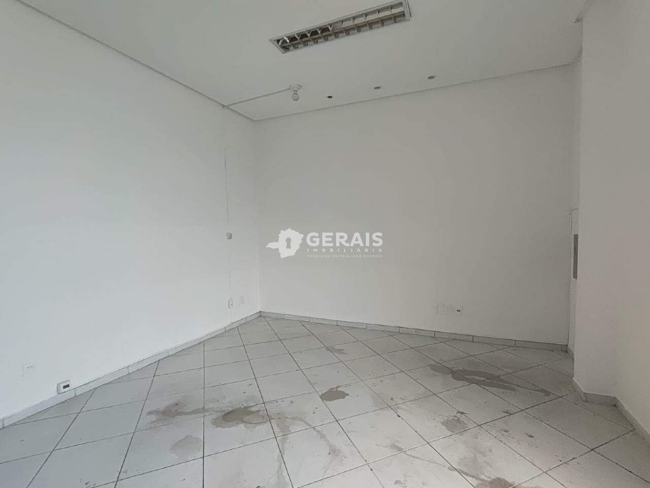 Loja para aluguel no CATALÃO: 03- LOJA