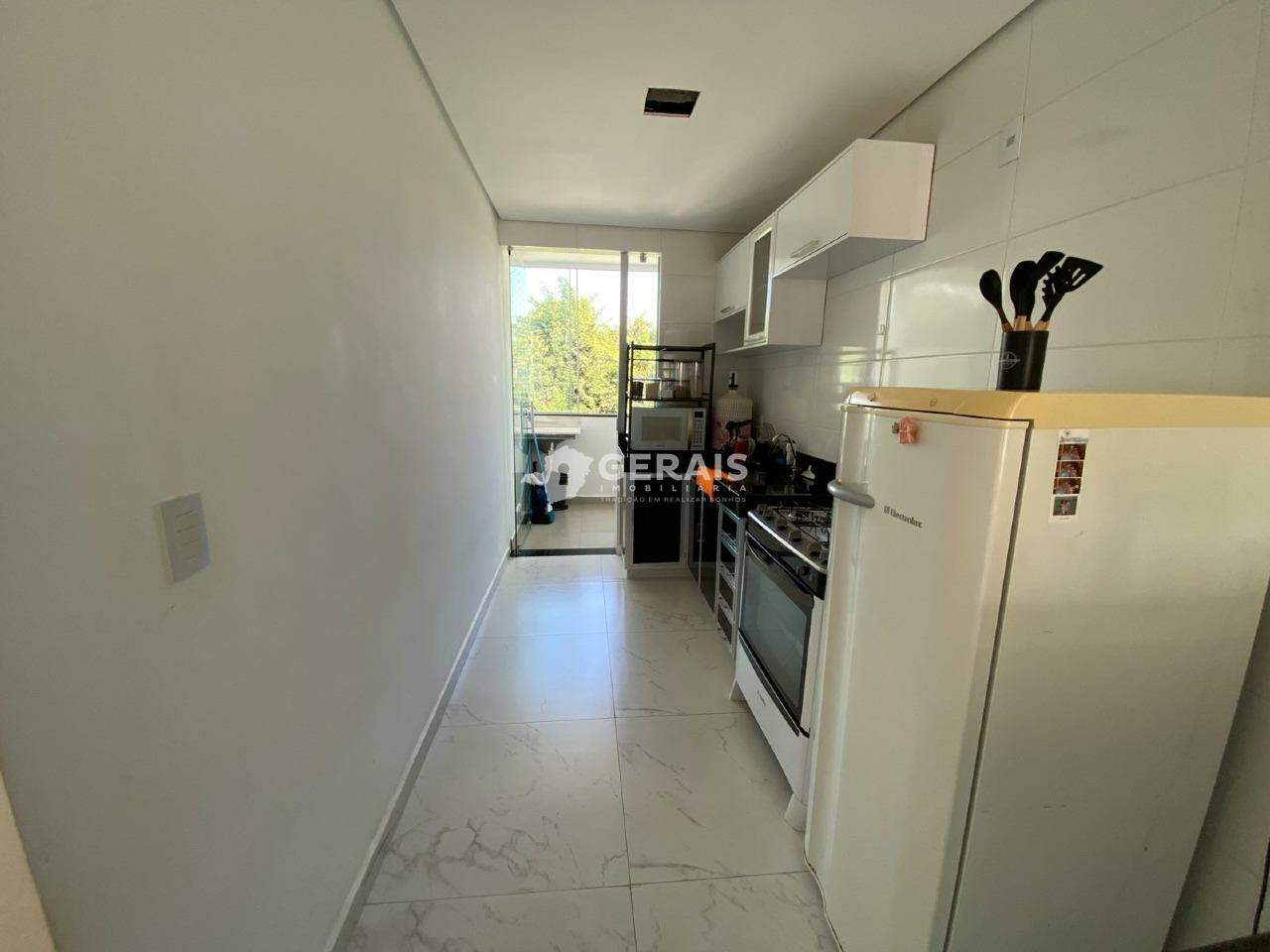 Sobrado à venda no QUINTINO: 04 - COZINHA