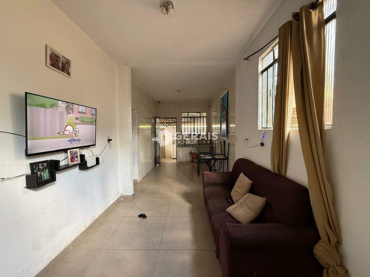 Casa à venda no DAS OLIVEIRAS: 03- SALA