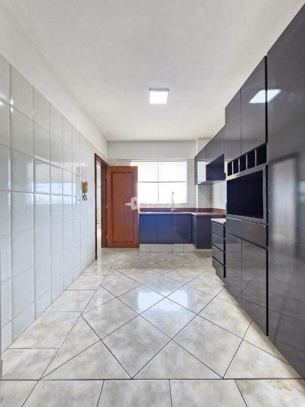 Apartamento à venda no CATALÃO: 07 - COZINHA
