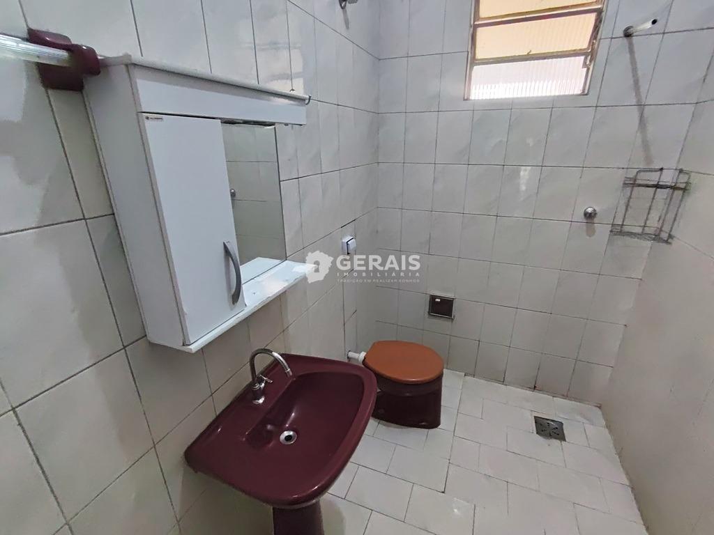 Casa para aluguel no ESPLANADA: 07 - BANHO SOCIAL