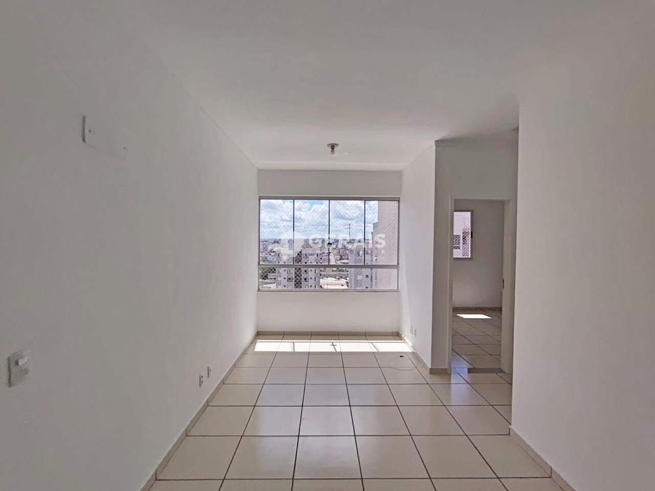 Apartamento para aluguel no PLANALTO: 03- SALA