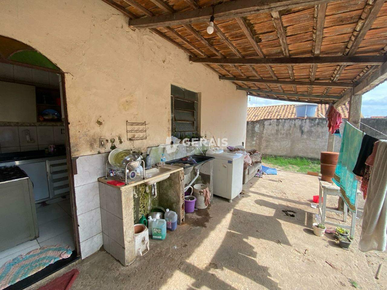 Casa à venda no DANILO PASSOS: 10 - ÁREA DE SERVIÇO