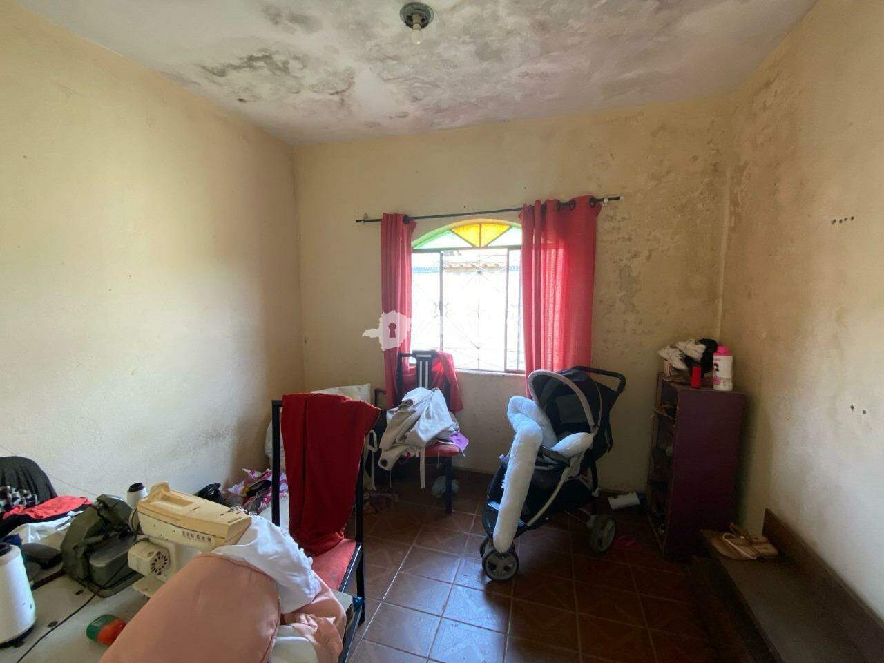 Casa à venda no DANILO PASSOS: 06 - QUARTO 01