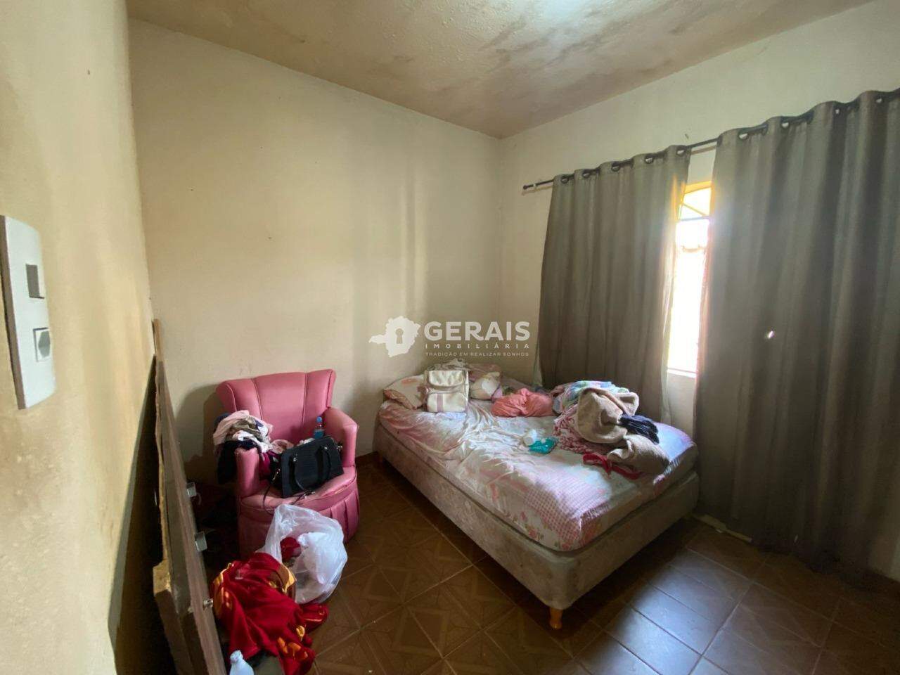 Casa à venda no DANILO PASSOS: 08 - QUARTO 03