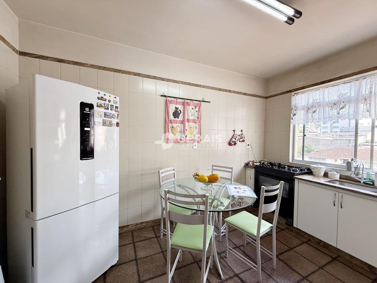 Apartamento à venda no CENTRO: 08- COZINHA