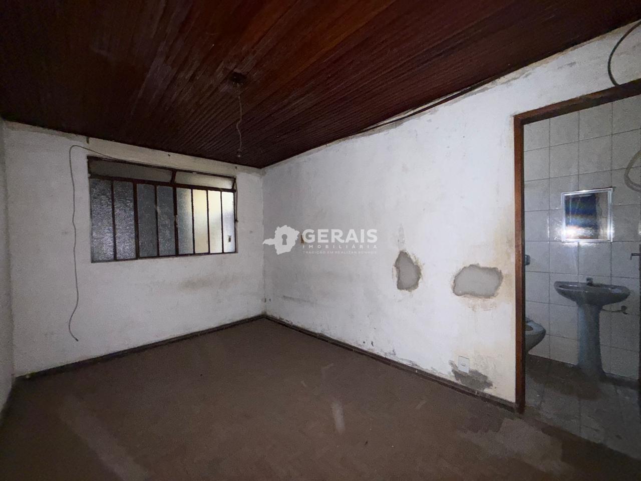 Casa à venda no DANILO PASSOS: 07- QUARTO SUÍTE