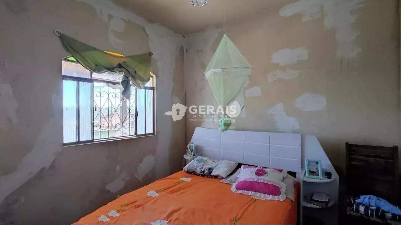 Casa à venda no MANGABEIRAS: 05- QUARTO 01