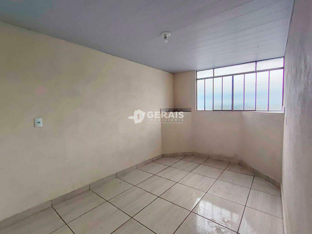 Apartamento para aluguel no SÃO JOSÉ: 04- QUARTO 01