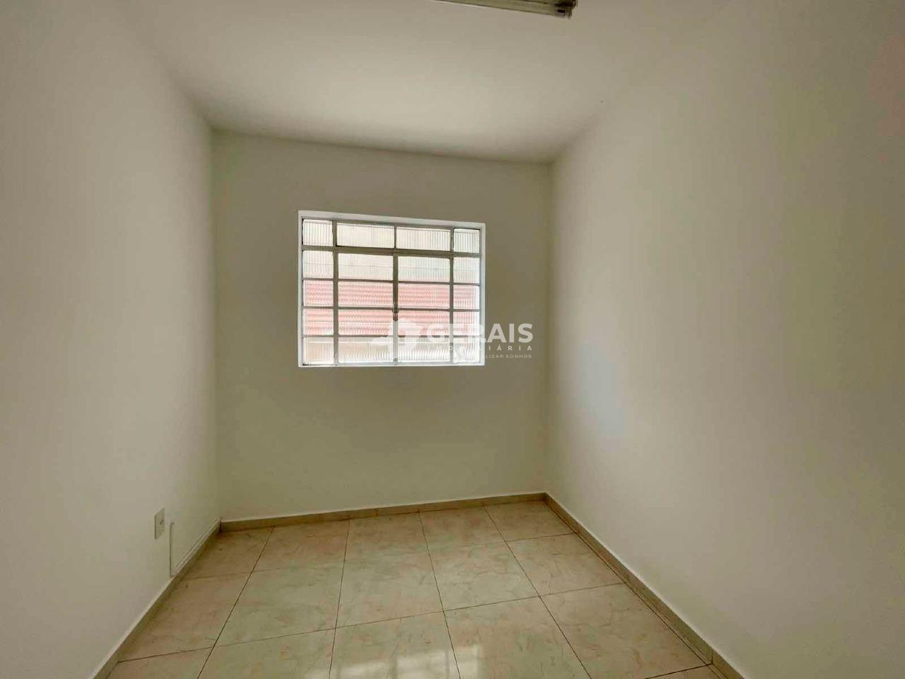 Casa para aluguel no CENTRO: 06- QUARTO 02