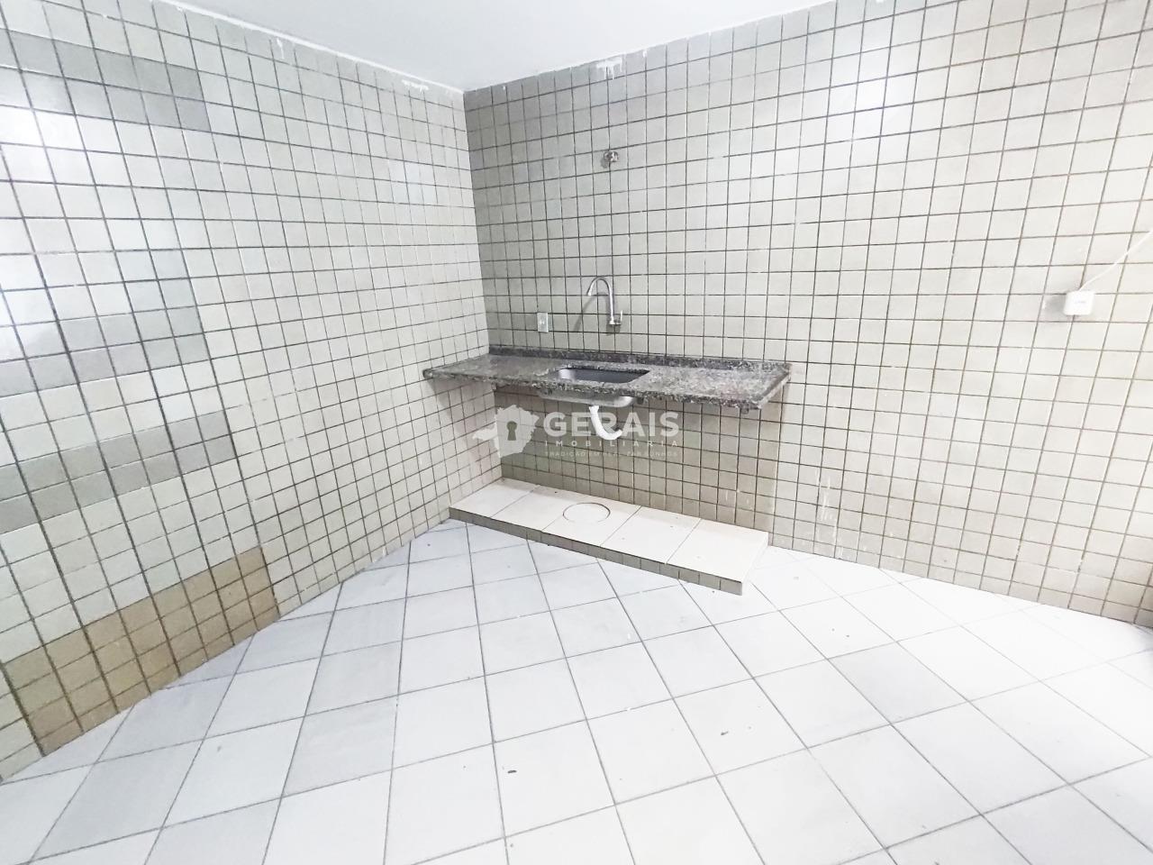 Casa para aluguel no ORION: 05- COZINHA