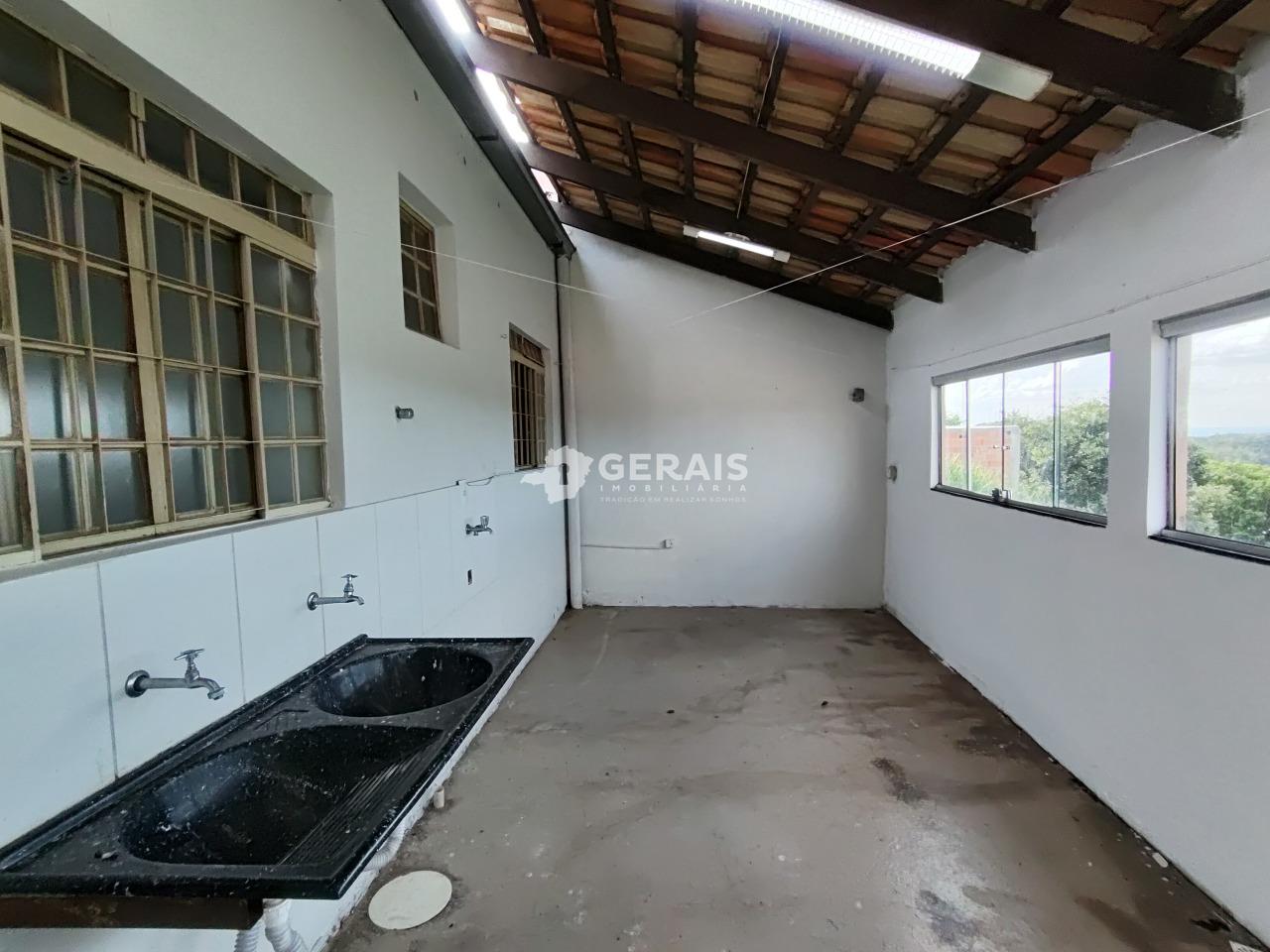 Casa para aluguel no VALE DO SOL: 08 - ÁREA DE SERVIÇO