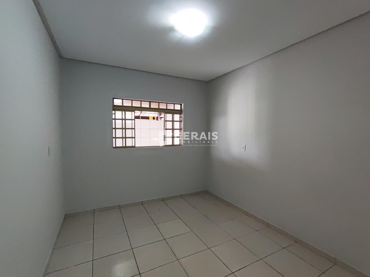 Casa para aluguel no VALE DO SOL: 05 - QUARTO 01