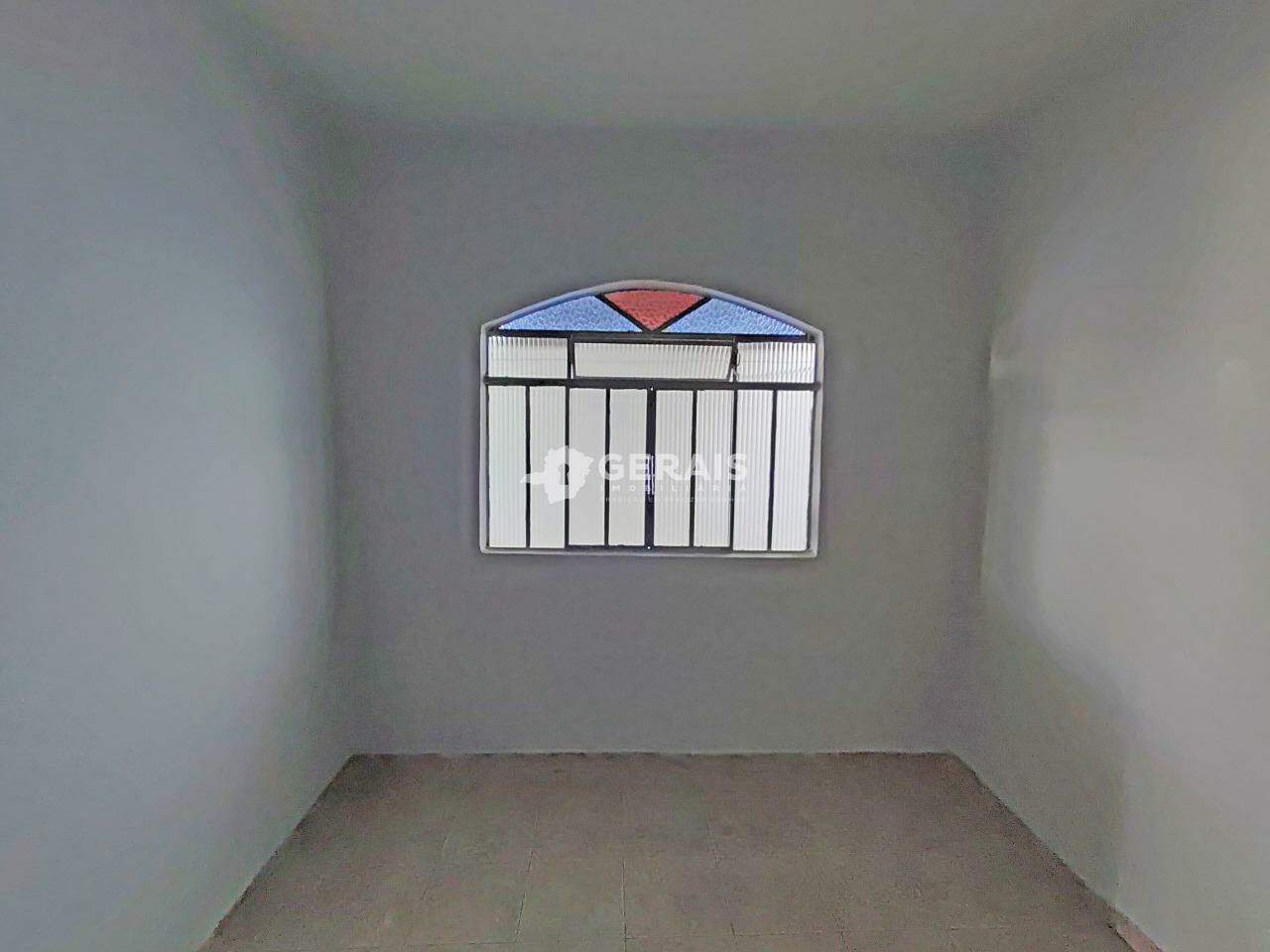 Casa para aluguel no LP PEREIRA: 04- QUARTO 01