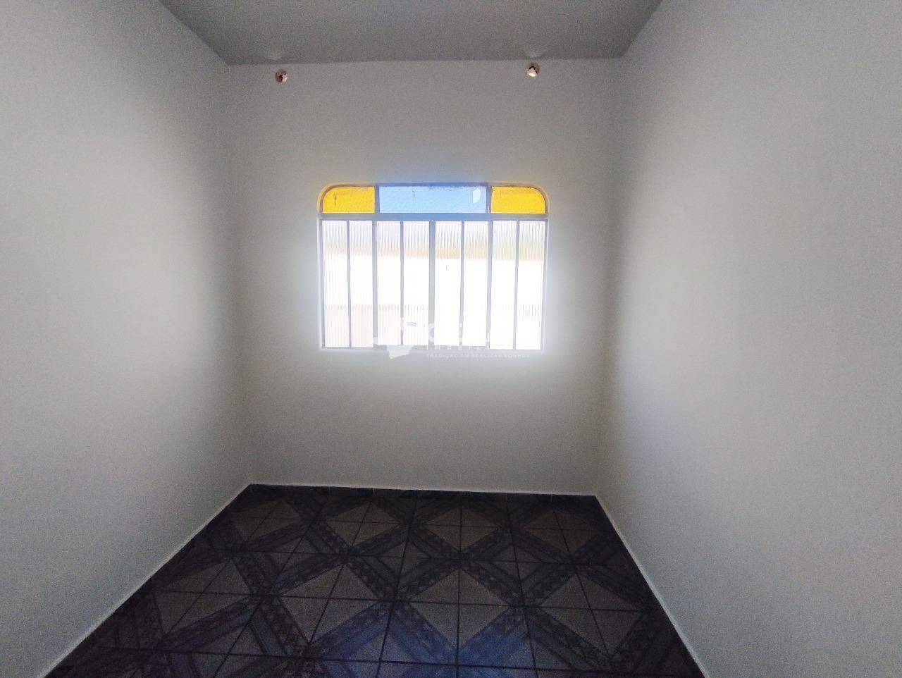 Casa para aluguel no INTERLAGOS: 04 - QUARTO 01