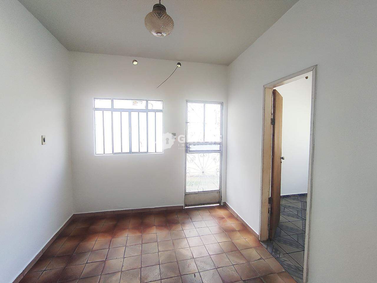 Casa para aluguel no INTERLAGOS: 03 - SALA