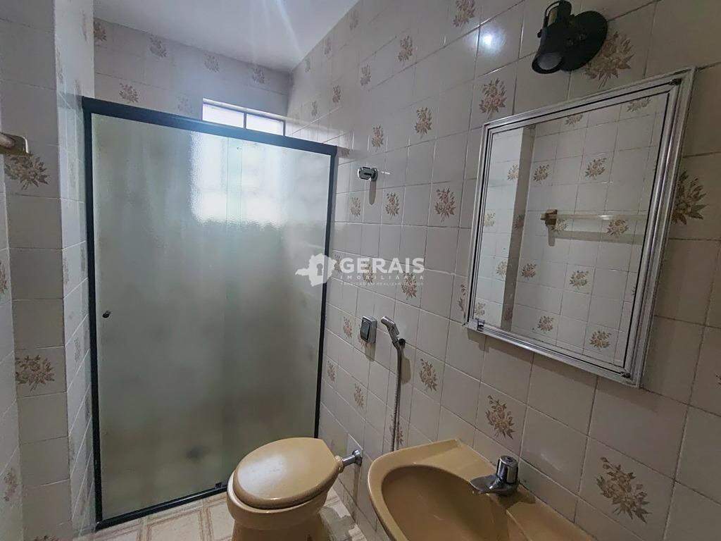 Apartamento para aluguel no CENTRO: 09- BANHO SOCIAL