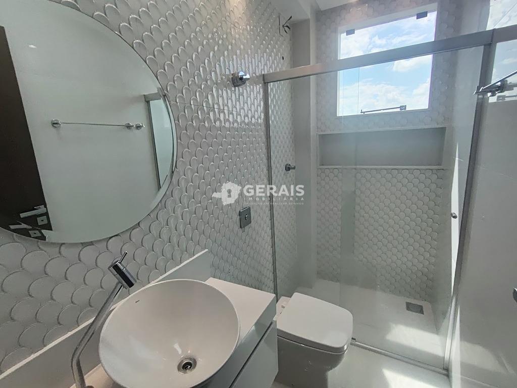 Apartamento para aluguel no ESPLANADA: 08- BANHO SUÍTE