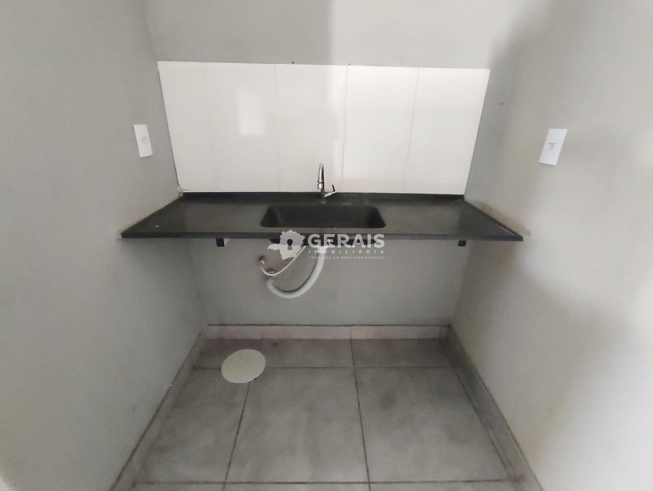 Galpão para aluguel no MANOEL VALINHAS: 09 - COZINHA